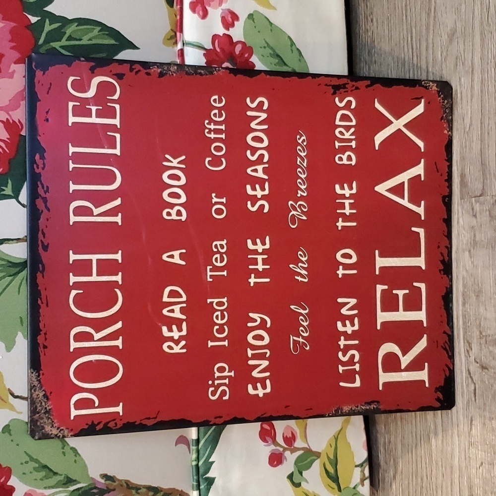 🍄 NWT RED METAL PORCH RULES